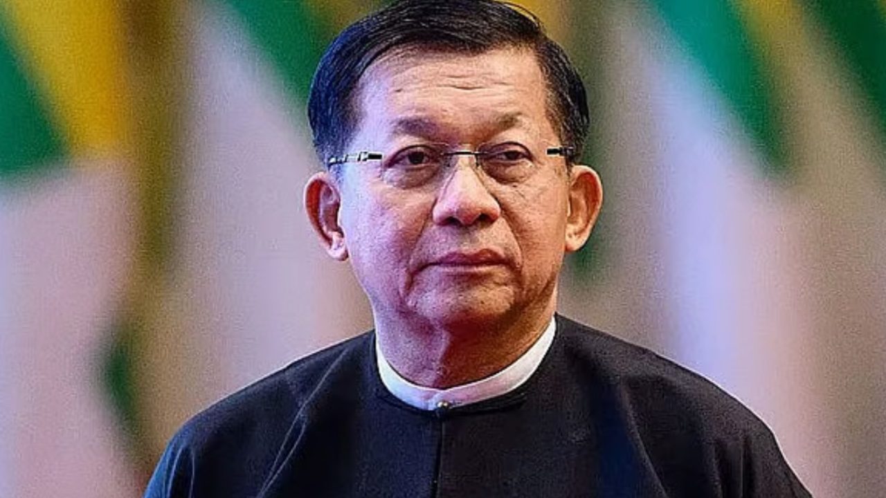 মিয়ানমারের প্রেসিডেন্ট মিন অং হ্লাইং